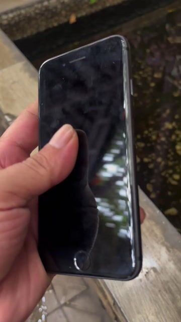 iPhone 8G 64GB quốc tế, sạch full zin. Mua bán Điện thoại tại Thành phố Thủ Đức Tp Hồ Chí Minh được đăng bởi Nguyen Vu Phi Hai  hình 1