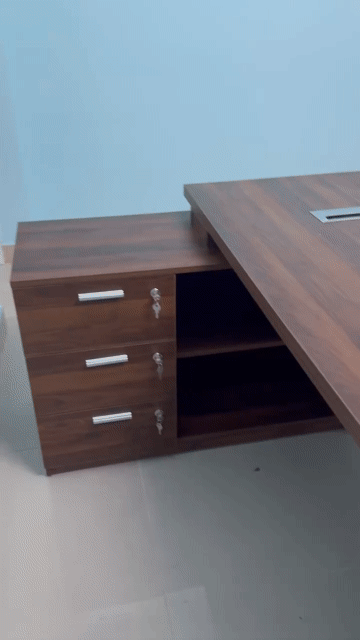 Bàn giám đốc MDF lõi xanh. Mua bán Đồ dùng văn phòng tại Quận Cẩm Lệ Đà Nẵng được đăng bởi Trần thuỳ dung hình 1