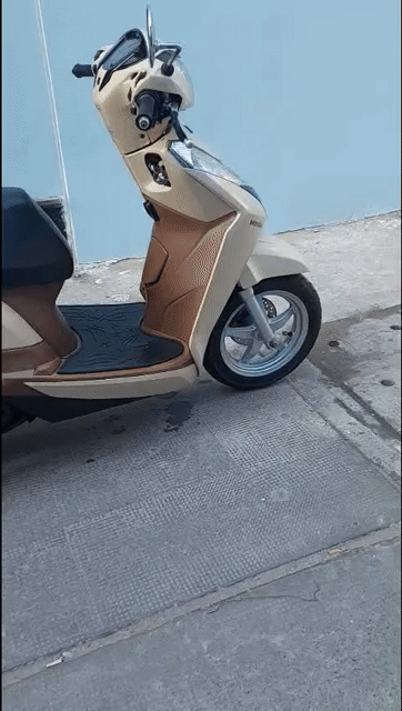 Honda Lead 2014 Vàng kem. Mua bán Xe máy tại Quận 7 Tp Hồ Chí Minh được đăng bởi Gia Bảo  hình 1