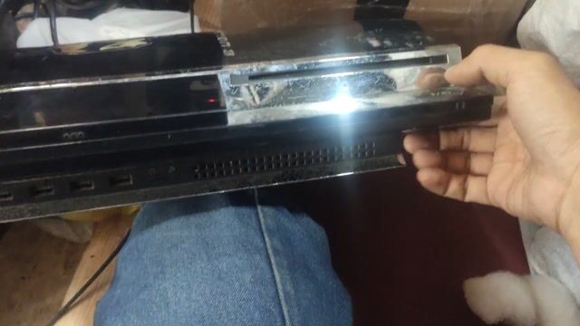 Máy chơi game Sony PlayStation 3 Fat Đen bán xác. Mua bán Thiết bị chơi game tại Quận 11 Tp Hồ Chí Minh được đăng bởi Lê Thụy hình 1