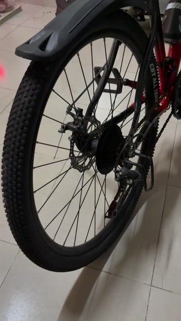 Xe đạp địa hình Khung thép Đen đỏ. Mua bán Xe đạp tại Quận Tân Phú Tp Hồ Chí Minh được đăng bởi BiN hình 1