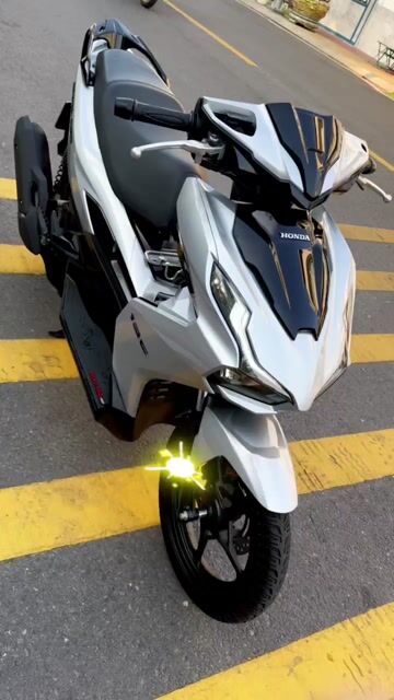 Airblade 125 4Val mẫu 2023 bstp 9chủ ít đu zin100%. Mua bán Xe máy tại Quận 11 Tp Hồ Chí Minh được đăng bởi CHUYÊN GÓP NỢ XẤU BAO ĐẬU hình 1