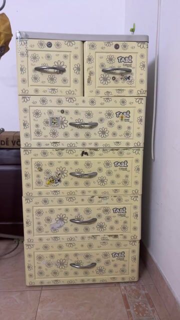 Tủ quần áo Duy Tân Tabi Nhựa Vàng kem. Mua bán Tủ, kệ gia đình tại Quận Gò Vấp Tp Hồ Chí Minh được đăng bởi Sweety Corner hình 1
