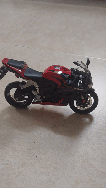 01 xe Maisto HONDA CBR600RR tỉ lệ 1:12. Mua bán Sở thích khác tại Quận 1 Tp Hồ Chí Minh được đăng bởi Anh Năm hình 1