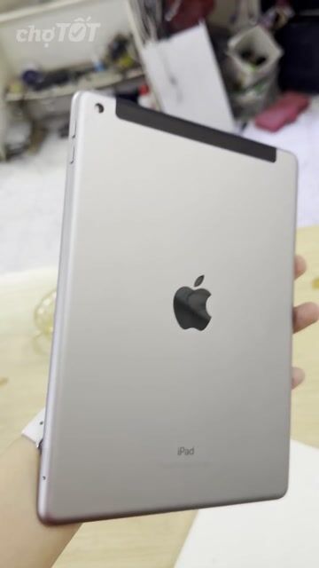 Apple iPad Gen 6 32GB Xám 9.7 inch. Mua bán Máy tính bảng tại Quận Đống Đa Hà Nội được đăng bởi tshop tây sơn hình 1