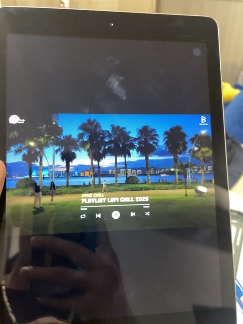 Apple iPad (thế hệ 6) 10.2 inch 32GB. Mua bán Máy tính bảng tại Thành phố Thủ Đức Tp Hồ Chí Minh được đăng bởi hoàng hình 1