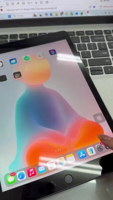 Apple iPad Gen 9 64GB Wifi Xám Đã sử dụng. Mua bán Máy tính bảng tại Quận Lê Chân Hải Phòng được đăng bởi Nguyễn Thùy An hình 1