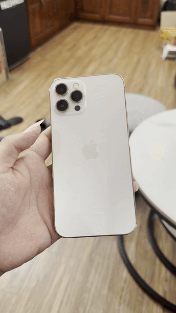 Apple iPhone 12 Pro Max 128GB Vàng Gold. Mua bán Điện thoại tại Quận Hoàng Mai Hà Nội được đăng bởi nguyễn quang huy hình 1