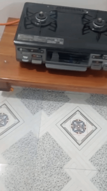 Bếp ga Rinnai Pin tiểu. Mua bán Bếp, lò, đồ điện nhà bếp tại Huyện Định Quán Đồng Nai được đăng bởi Bảo Hoài Phan hình 1