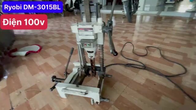 Đục mộng vuông Ryobi  hàng bãi  xài điện 110 volt. Mua bán Đồ chuyên dụng, Giống nuôi trồng tại Quận Ô Môn Cần Thơ được đăng bởi SHOP Hàng bãi Cần Thơ 65 hình 1