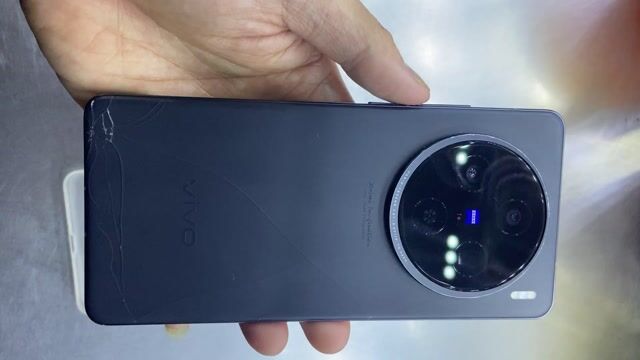 x100s 12/256 bể lưng full zin. Mua bán Điện thoại tại Quận Hải Châu Đà Nẵng được đăng bởi Thành  hình 1