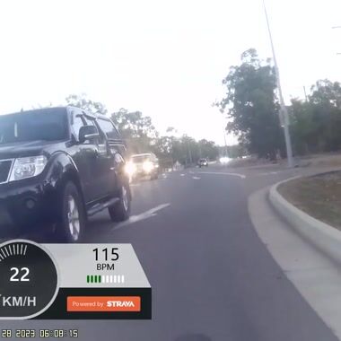 385CG2 In a hurry to run someone over getting thru the round about Shared on UpRide: Abused for being in the primary position