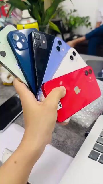 🌹🌹🌹 𝗶𝗣𝗵𝗼𝗻𝗲 𝟏𝟐 𝐭𝐚̣̆𝐧𝐠 𝐚𝐢𝐫-𝐩𝐨𝐝 𝗴𝗼́𝗽 𝗯𝗮𝗼 𝗻𝗼̛̣ 𝘅𝗮̂́𝘂. Mua bán Điện thoại tại Quận Hải Châu Đà Nẵng được đăng bởi Your Phone hình 1