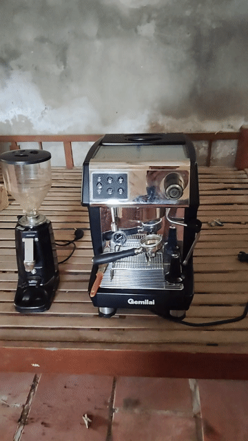 Máy pha cà phê Gemilai Đen. Mua bán Bếp, lò, đồ điện nhà bếp tại Huyện Châu Thành Bến Tre được đăng bởi Trong Minh hình 1