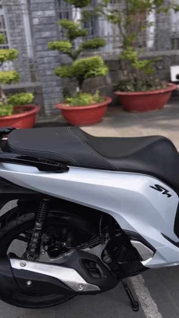 SH 150 ABS 2017 BẠC POSCHE BSTP CHÍNH CHỦ CÓ GÓP. Mua bán Xe máy tại Thành phố Thủ Đức Tp Hồ Chí Minh được đăng bởi XE MÁY CỦ  hình 1