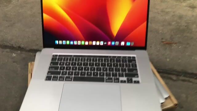EM SẴN SLL MACBOOK PRO 2019 16'' /I9/ 32G/1TB/VGA