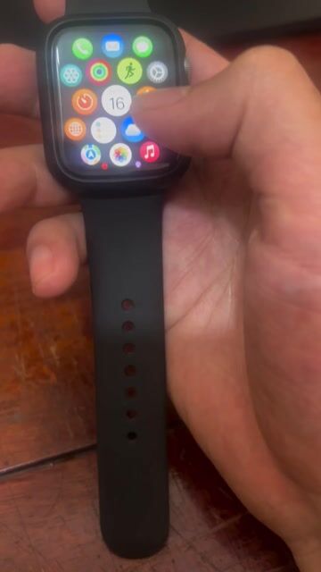 applewatch seri 4 màu đen bản 44mm. Mua bán Thiết bị đeo thông minh tại Huyện Nho Quan Ninh Bình được đăng bởi Tống Thiện Tâm hình 1