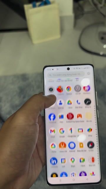 Realme 10 Pro+ 5G 256GB Vàng. Mua bán Điện thoại tại Quận 12 Tp Hồ Chí Minh được đăng bởi Hoàng Đức hình 1