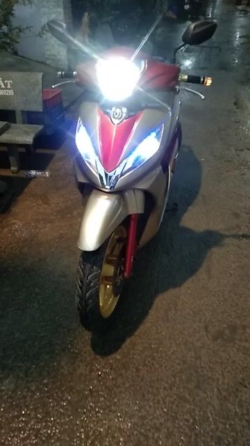 Xe tay ga SYM Shark 170 màu vàng đồng, đỏ. Mua bán Xe máy tại Quận 6 Tp Hồ Chí Minh được đăng bởi Truong Huynh hình 1