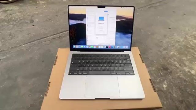 M1PRO 14''  - 16G - 512G - FULL SẠCH US XẤU GIÁ RẺ. Mua bán Laptop tại Quận 3 Tp Hồ Chí Minh được đăng bởi Tèo hình 1