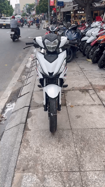 Honda Sonic 150 2020 Trắng Đã sử dụng. Mua bán Xe máy tại Quận Tân Phú Tp Hồ Chí Minh được đăng bởi Tuanduy hình 1
