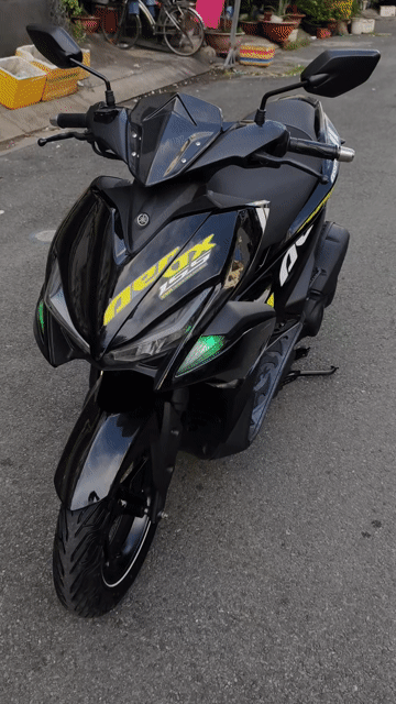 Yamaha NVX 155 V1 ABS Smartkey 2021 Đen Neon Xanh. Mua bán Xe máy tại Quận Tân Phú Tp Hồ Chí Minh được đăng bởi Đỗ Hoàng hình 1