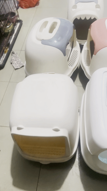 Khay vệ sinh mèo nhựa nhiều màu. Mua bán Phụ kiện, Thức ăn, Dịch vụ tại Huyện Củ Chi Tp Hồ Chí Minh được đăng bởi Lan Hoang hình 1