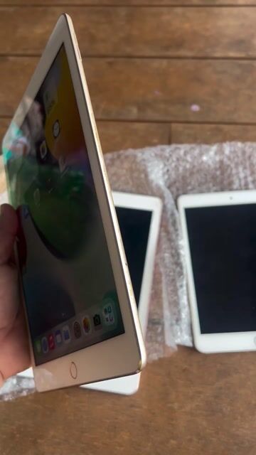 Apple iPad Air 2 128GB 4G Vàng Đã sử dụng. Mua bán Máy tính bảng tại Huyện Bình Chánh Tp Hồ Chí Minh được đăng bởi Tuấn Tuấn hình 1