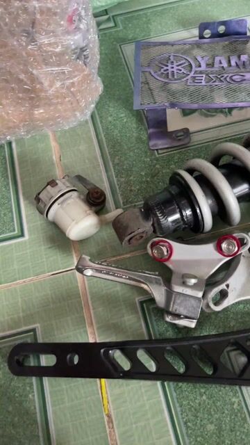 Dọn kho còn dư ra mớ đồ của ex150, giá từng món…... Mua bán Phụ tùng xe tại Quận Ninh Kiều Cần Thơ được đăng bởi Duy Nguyễn hình 1