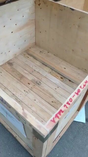Thùng gỗ thông dày 105cm-105cm cao 70cm. Mua bán Nội thất, đồ gia dụng khác tại Quận 12 Tp Hồ Chí Minh được đăng bởi Lucky shop hình 1