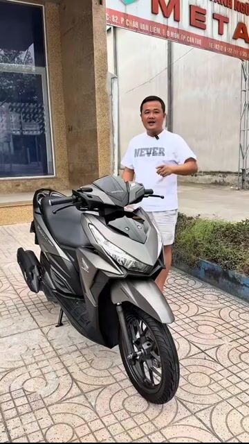 Honda Vario 150 2016 Vàng cát 16384 km. Mua bán Xe máy tại Quận Ô Môn Cần Thơ được đăng bởi Trần Tùng hình 1