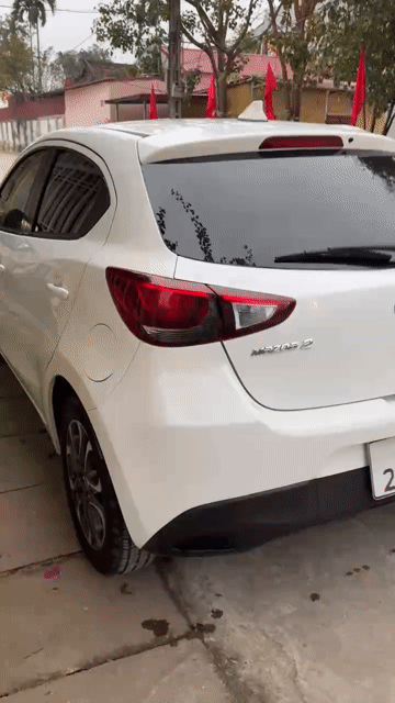 Mazda 2 Hatchback 1.5 AT 2015 Trắng 80.000 km. Mua bán Ô tô tại Huyện Sóc Sơn Hà Nội được đăng bởi Hiếu hình 1