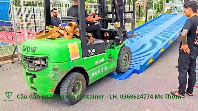 Cầu dẫn xe nâng 10 tấn. Mua bán Đồ chuyên dụng, Giống nuôi trồng tại Huyện Phú Giáo Bình Dương được đăng bởi Hoài Thơm Việt Thành hình 1