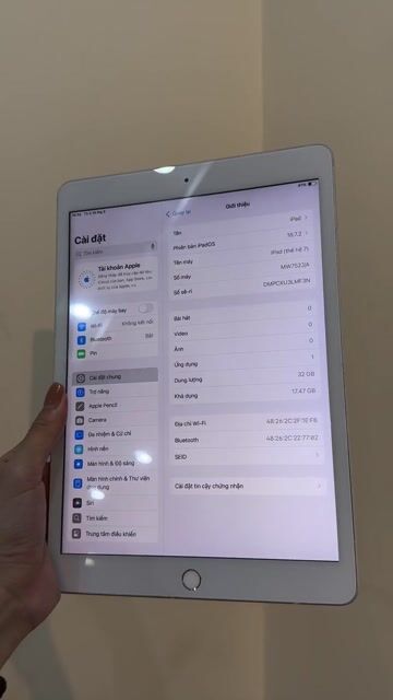 Apple iPad Gen 7 32GB Bạc. Mua bán Máy tính bảng tại Quận Hoàng Mai Hà Nội được đăng bởi Ly Ly hình 1
