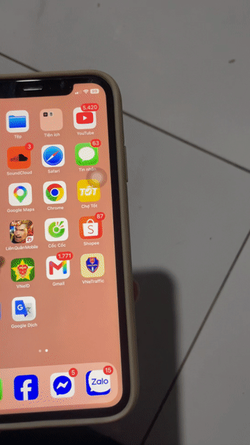 Apple iPhone XR cam  Đã sử dụng. Mua bán Điện thoại tại Quận Thanh Xuân Hà Nội được đăng bởi Bắc Lê hình 1
