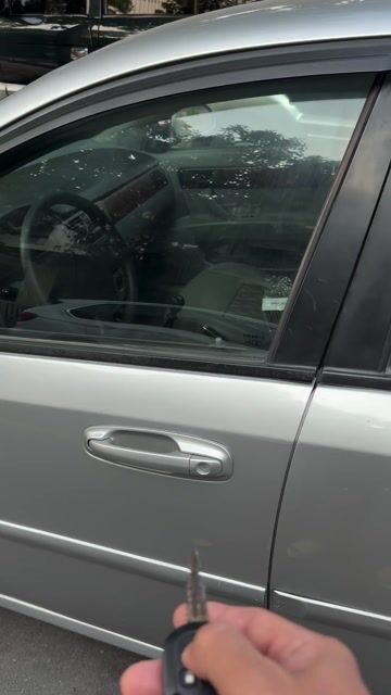 Daewoo Lacetti 1.6 EX Bạc 1 chủ từ đầu. Mua bán Ô tô tại Quận 12 Tp Hồ Chí Minh được đăng bởi Nguyen Hoa Hop hình 1