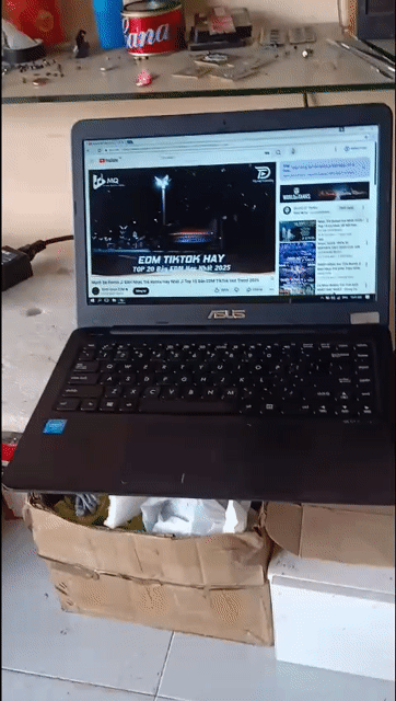 Laptop Asus Đen mỏng đẹp. Mua bán Laptop tại Thành phố Buôn Ma Thuột Đắk Lắk được đăng bởi trương mạnh hình 1