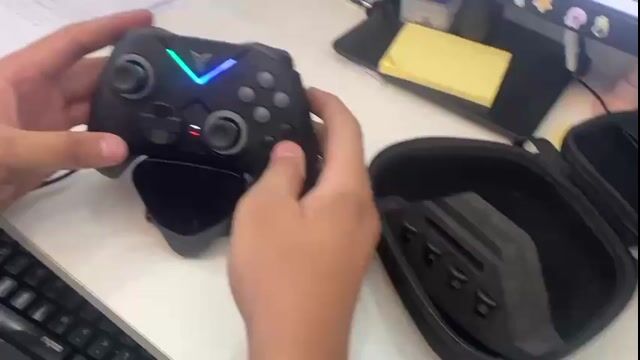 Tay cầm chơi game Vander 4 Pro K Box Đen. Mua bán Thiết bị chơi game tại Quận Thanh Khê Đà Nẵng được đăng bởi Tuyển Đình hình 1