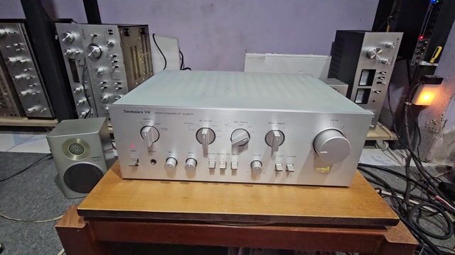Amply Technics V6 Bạc Kim loại. Mua bán Tivi, Âm thanh tại Huyện Hoài Đức Hà Nội được đăng bởi Mạnh Quyên Audio hình 1
