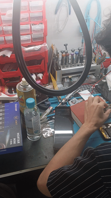 Dịch vụ sửa chữa điện thoại iPhone. Dịch vụ tại Quận Thanh Xuân Hà Nội được đăng bởi Duy Vũ IPhone hình 1