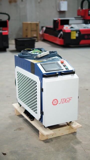 Máy hàn laser JDGF 1500W. Mua bán Đồ chuyên dụng, Giống nuôi trồng tại Thành phố Dĩ An Bình Dương được đăng bởi Máy Cơ khí Ngọc bích hình 1