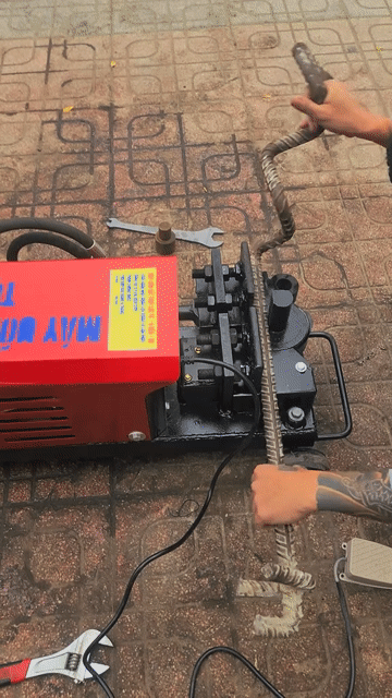 MÁY UỐN SẮT . Mua bán Đồ chuyên dụng, Giống nuôi trồng tại Quận Long Biên Hà Nội được đăng bởi Nam  hình 1
