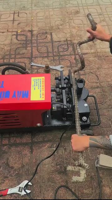 MÁY UỐN SẮT . Mua bán Đồ chuyên dụng, Giống nuôi trồng tại Quận Long Biên Hà Nội được đăng bởi Nam  hình 1