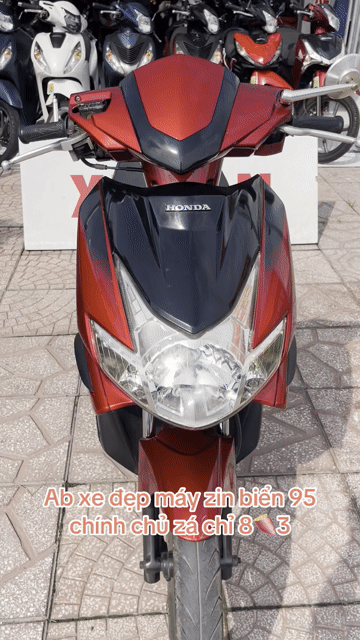 Honda Air Blade Đỏ đen biển 65 chính chủ máy zin. Mua bán Xe máy tại Quận Cái Răng Cần Thơ được đăng bởi CẦM ĐỒ TRUNG TÍN  hình 1