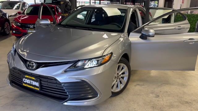 2014 Toyota Camry video thumbnail