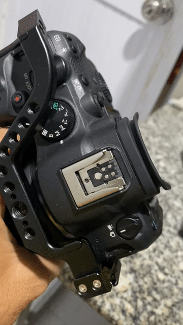 Vĩnh Long    Máy ảnh Canon EOS R6 Mark II. Mua bán Máy ảnh, Máy quay tại Huyện Mang Thít Vĩnh Long được đăng bởi Đức hình 1