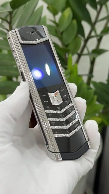 Vertu Signature S Đen Bạc Đã sử dụng. Mua bán Điện thoại tại Thành phố Thủ Đức Tp Hồ Chí Minh được đăng bởi Trung Vertu hình 1