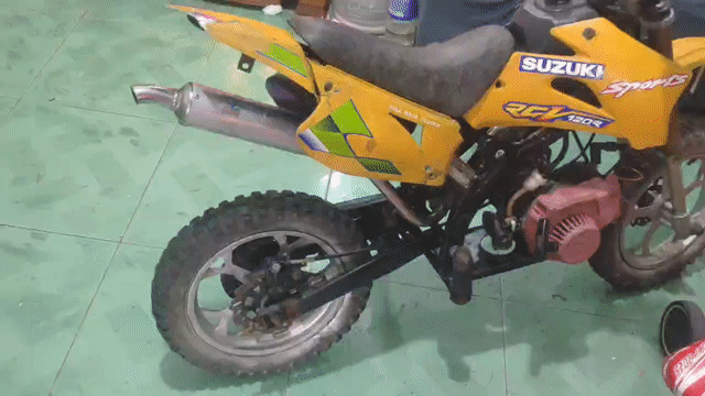 Suzuki RGV 120R Vàng. Mua bán Xe máy tại Huyện Tiểu Cần Trà Vinh được đăng bởi leviet hình 1