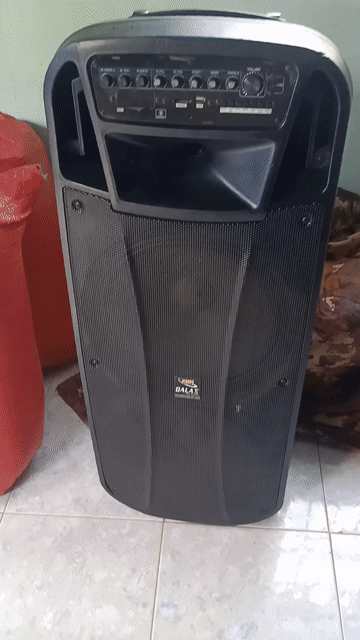 Loa kéo màu Đen chưa sửa chữa. Mua bán Tivi, Âm thanh tại Huyện Thới Bình Cà Mau được đăng bởi Huỳnh văn tình  hình 1
