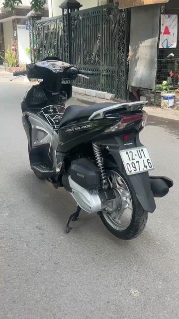 Honda Airblade 2017 Đen. Mua bán Xe máy tại Quận Nam Từ Liêm Hà Nội được đăng bởi Xe Máy Đức Dũng hình 1